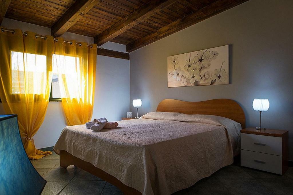Casa Vacanze Fede Santo Stefano di Camastra Exteriör bild