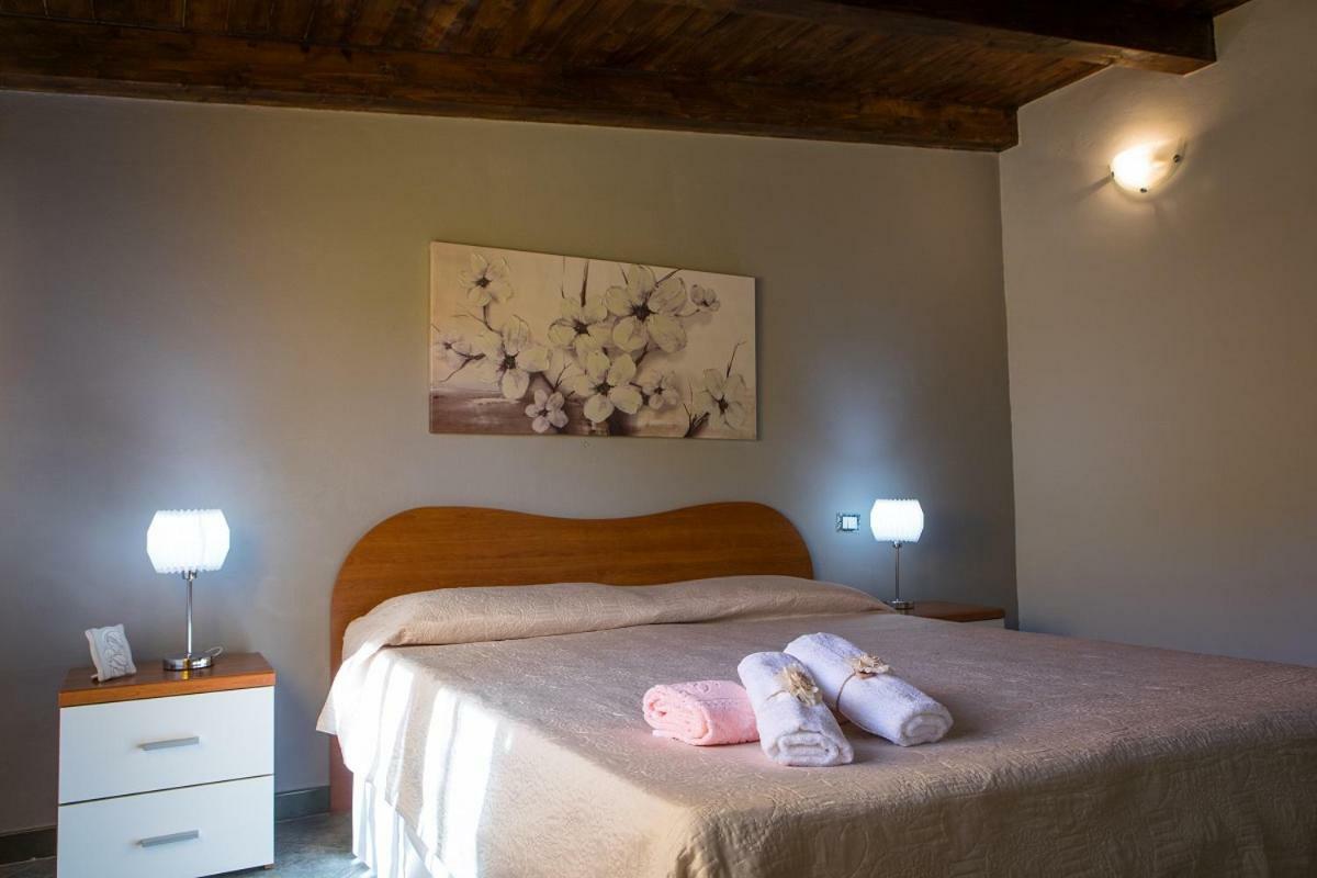Casa Vacanze Fede Santo Stefano di Camastra Exteriör bild